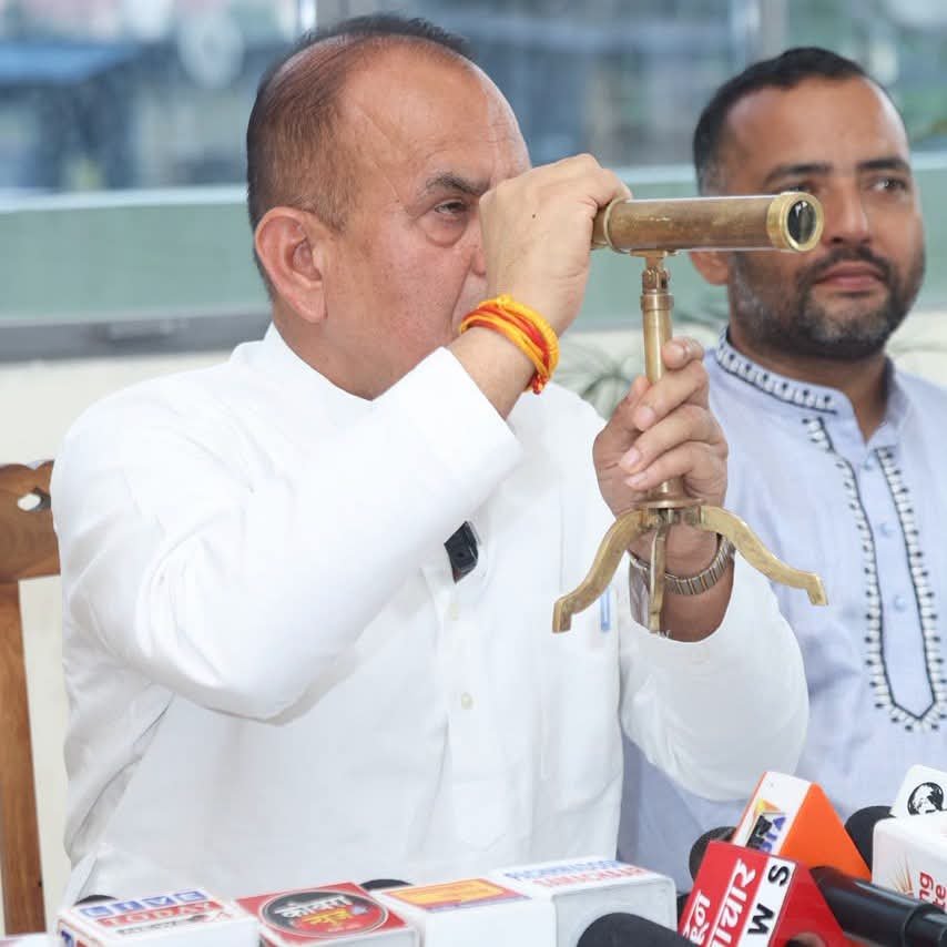 नंदा की चौकी Approach Road की मरम्मत और पुल निर्माण की गुणवत्ता पर सवाल उठाते आर्येन्द्र शर्मा